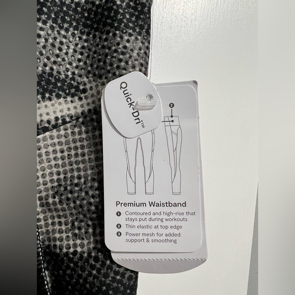 Women’s crap Capri leggings black white grey PXL highrise‎ XERSION petite - Picture 5 of 8